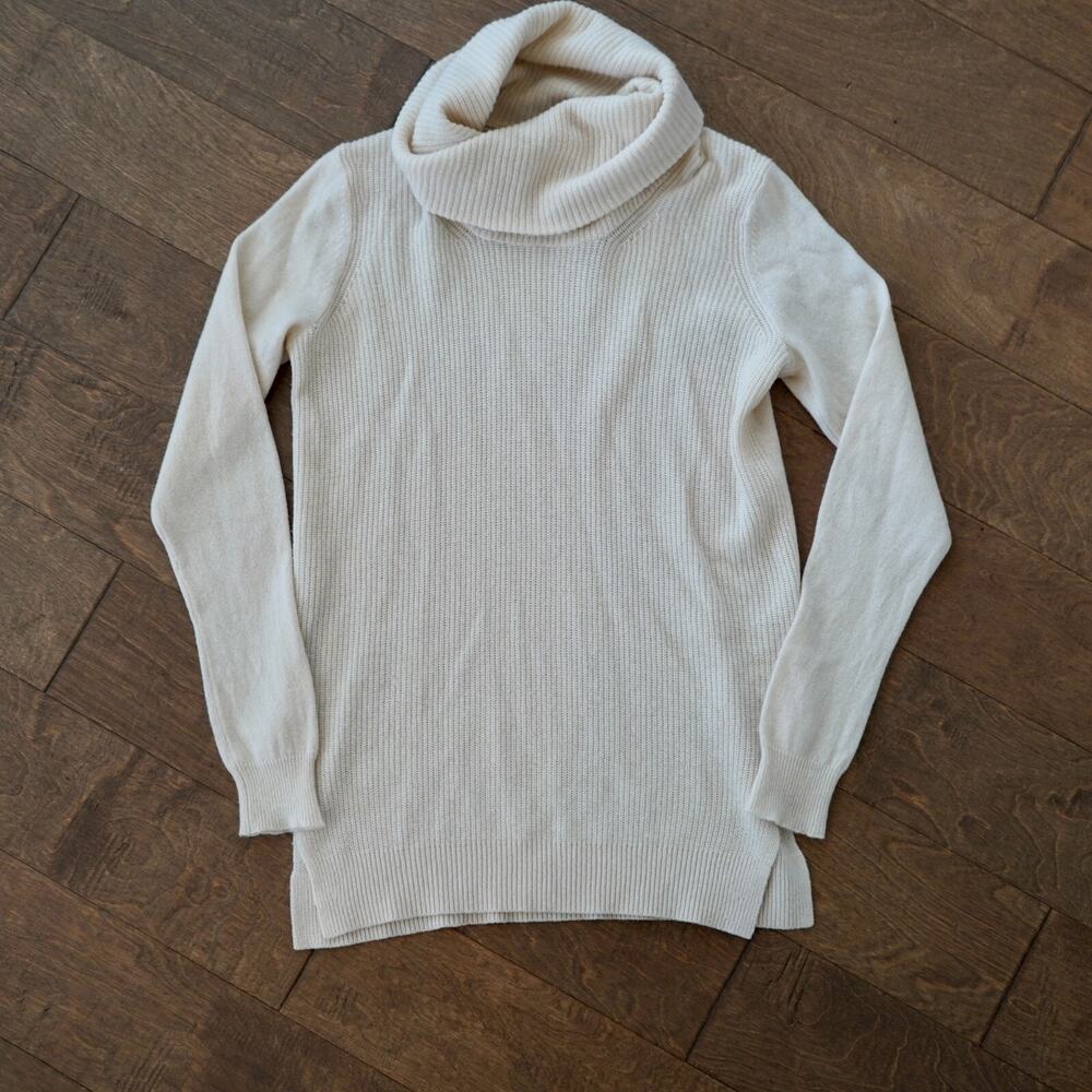 Theory 100% Cashmere Cowl Neck Sweater Size‎ Medium